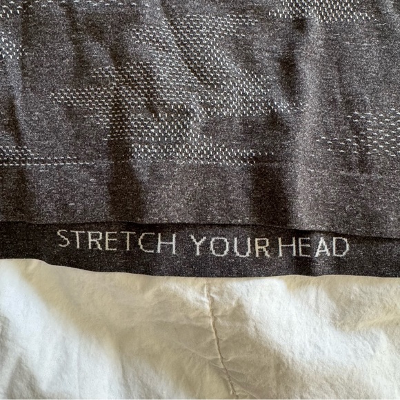 Men’s Lululemon Running Tshirt - Picture 2 of 7